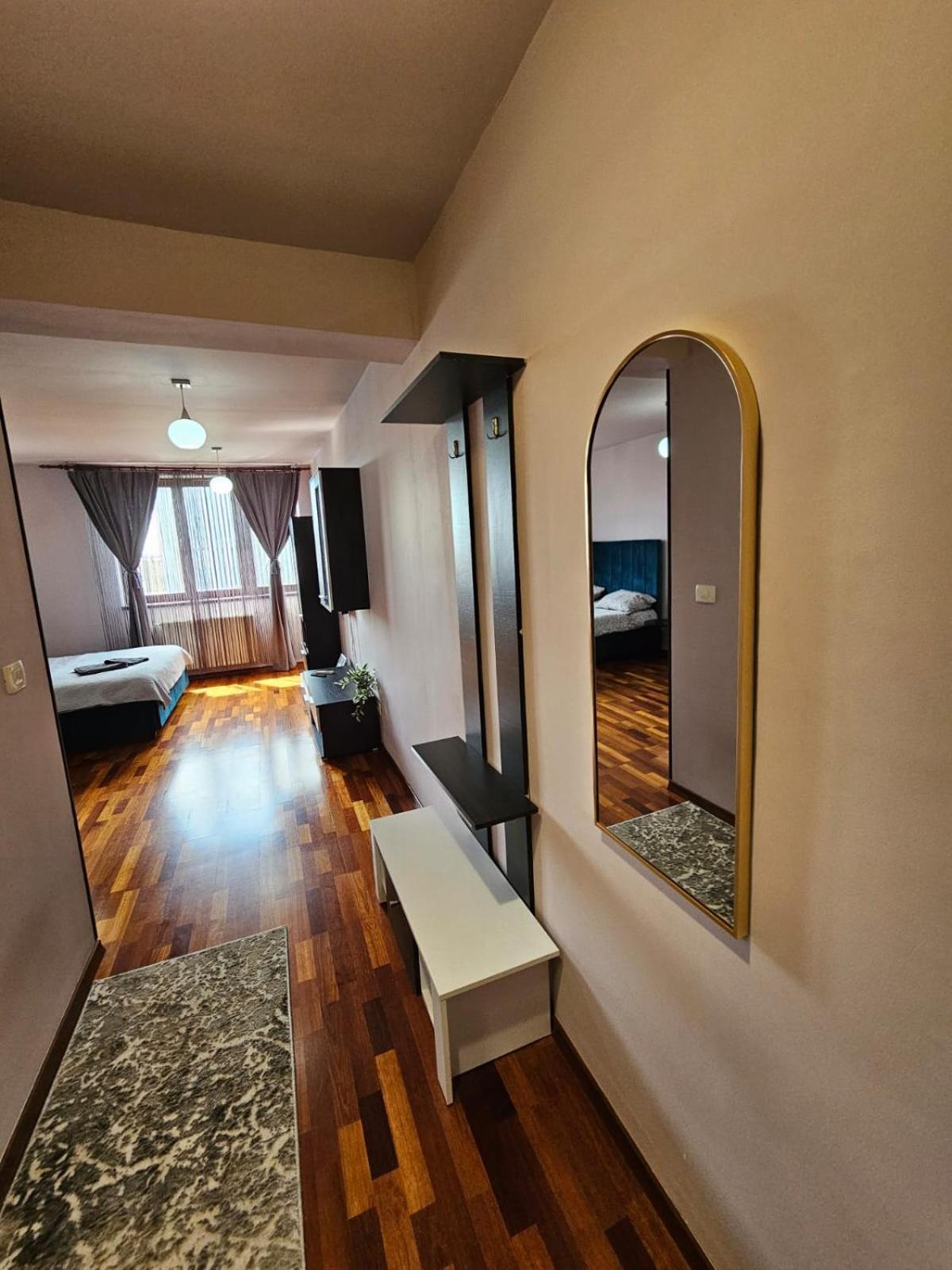 Central Sweet Apartment Self Check-In Timisoara Esterno foto